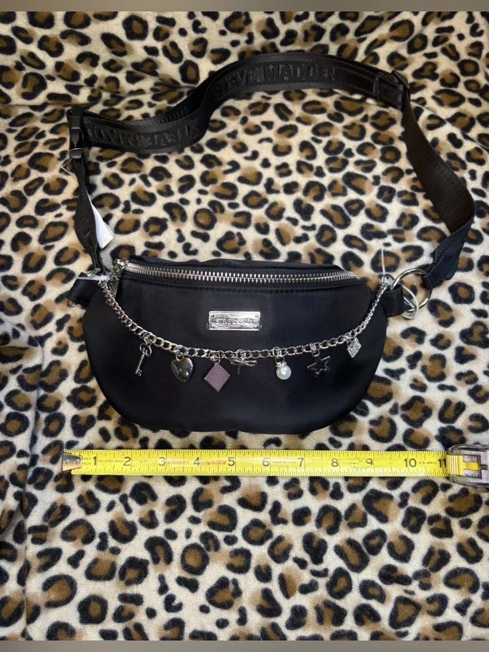 Steve Madden Fanny Pack Black w/Silver decorative bag chain New/been stored💜 - Picture 6 of 12